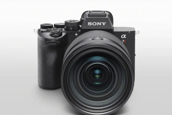 Sony A7R VI: Nuova risoluzione di 66,8 megapixel e prezzo di lancio a 4.500 dollari!