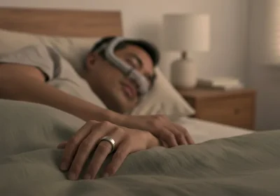 Se il tuo anello smart Oura rileva apnea del sonno, può consigliarti medici esperti