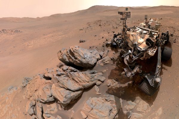 Il rover NASA Perseverance si fa un selfie su Marte: continua l’esplorazione del Pianeta Rosso