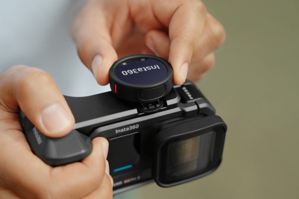 Insta360 Risolve il Maggiore Problema dei Microfoni Wireless