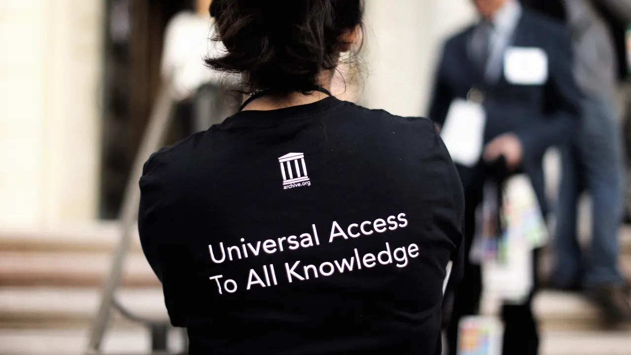 Internet Archive: la grande biblioteca online in pericolo a causa degli alti costi di archiviazione