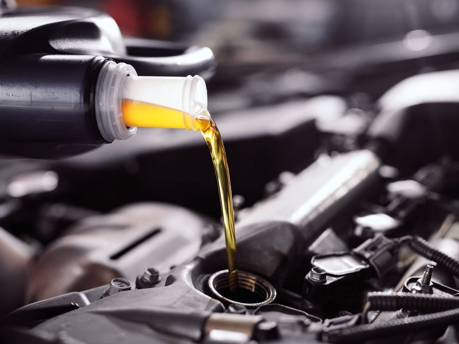 Olio Motore: Scorte a Rischio di Esaurimento Imminente!
