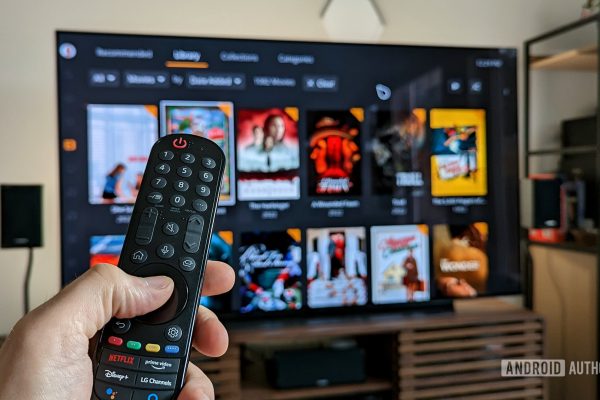Netflix sperimenta una nuova ricerca vocale con intelligenza artificiale negli Stati Uniti