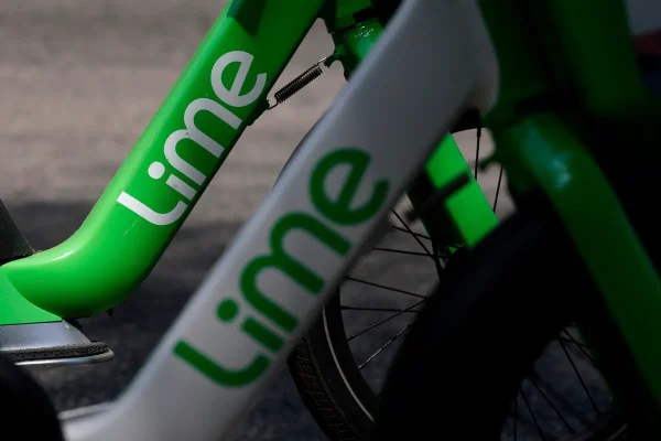 Lime e la Sfida dell’IPO: Rischi e Opportunità nel Mercato della Mobilità