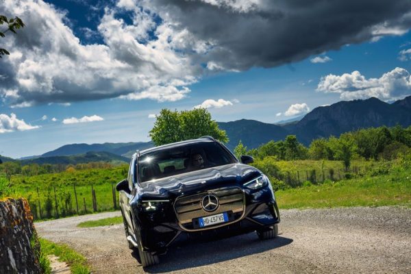 Mercedes-Benz GLC Elettrica: Un Record Storico di Ordini per il Marchio!
