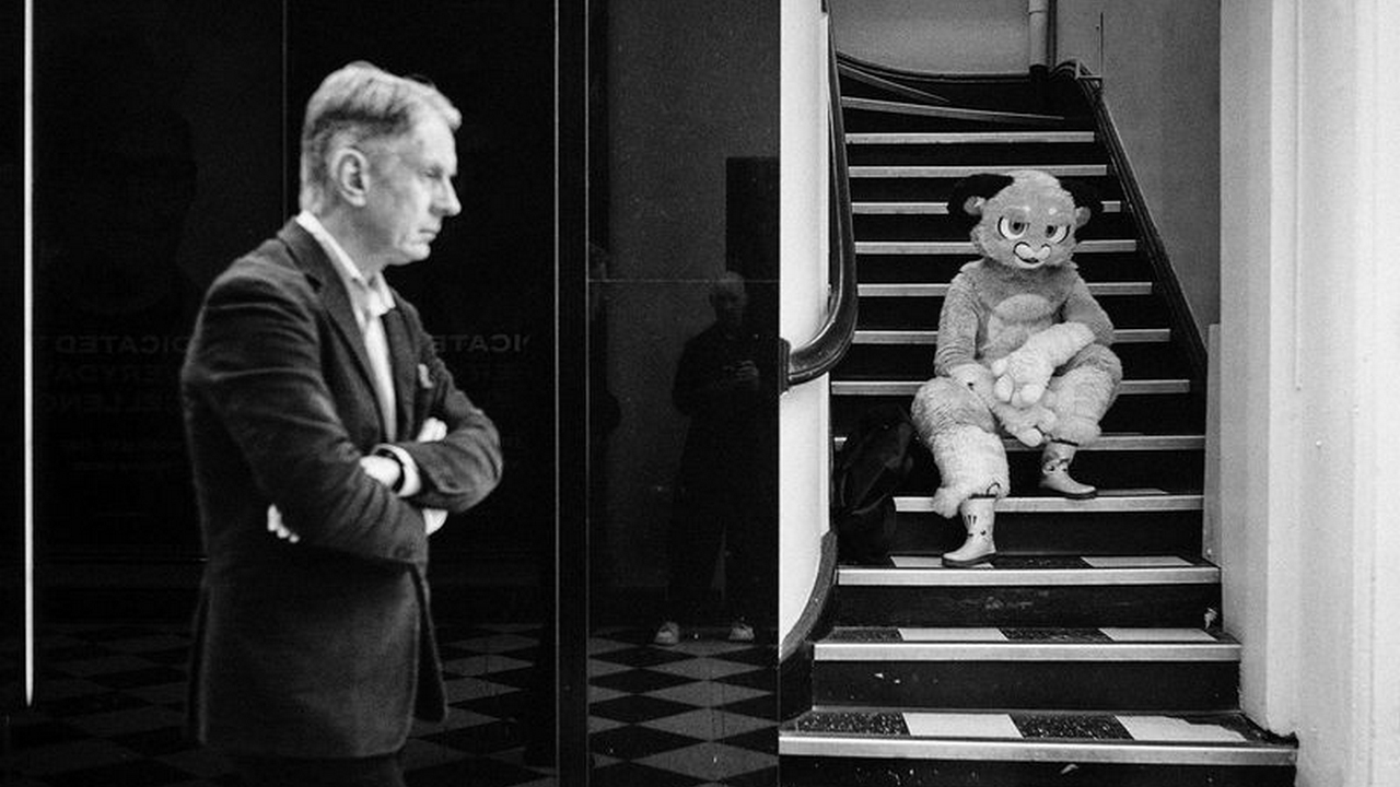 Mostra Fotografica “A Street Diary”: Le Immagini Inedite di Phil Penman alla Leica Galerie Milano