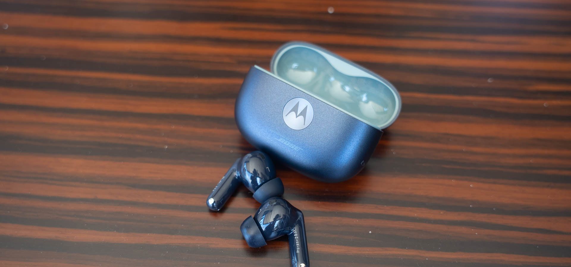 Motorola lancia i nuovi Moto Buds 2 Plus con audio Bose negli Stati Uniti