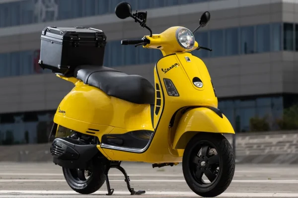 Vespa EV: Trasforma il tuo scooter Piaggio in Elettrico senza Stravolgerne il Fascino!