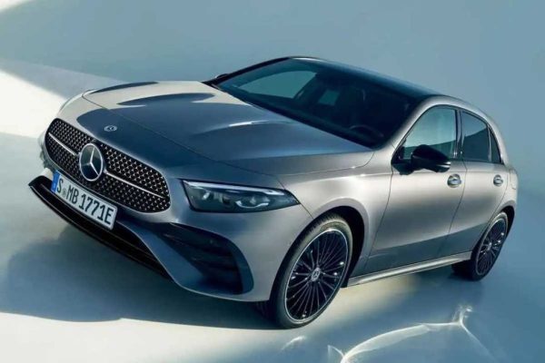 Mercedes Classe A: Scopri la Nuova Serie Cinque Porte