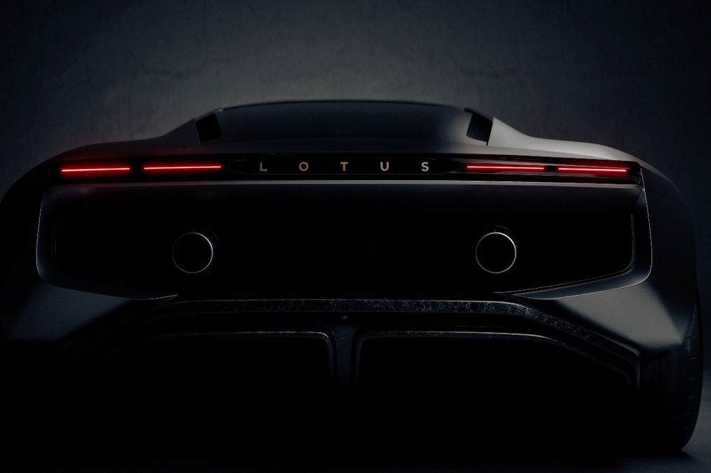 Lotus svela i primi dettagli di una supercar ibrida V8 rivoluzionaria