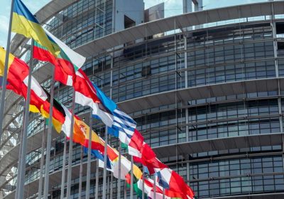 Cyberbullismo: il Parlamento UE richiede sanzioni per le piattaforme digitali