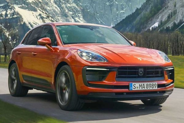 Paradosso Porsche: Accumulo di Macan a Benzina Prima dell’Addio al Mercato