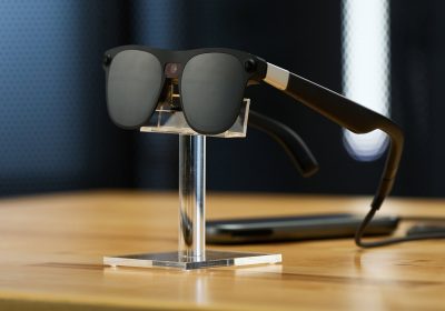 Scopri il Potente Computing Puck che Alimenta gli Occhiali XR Android di XREAL