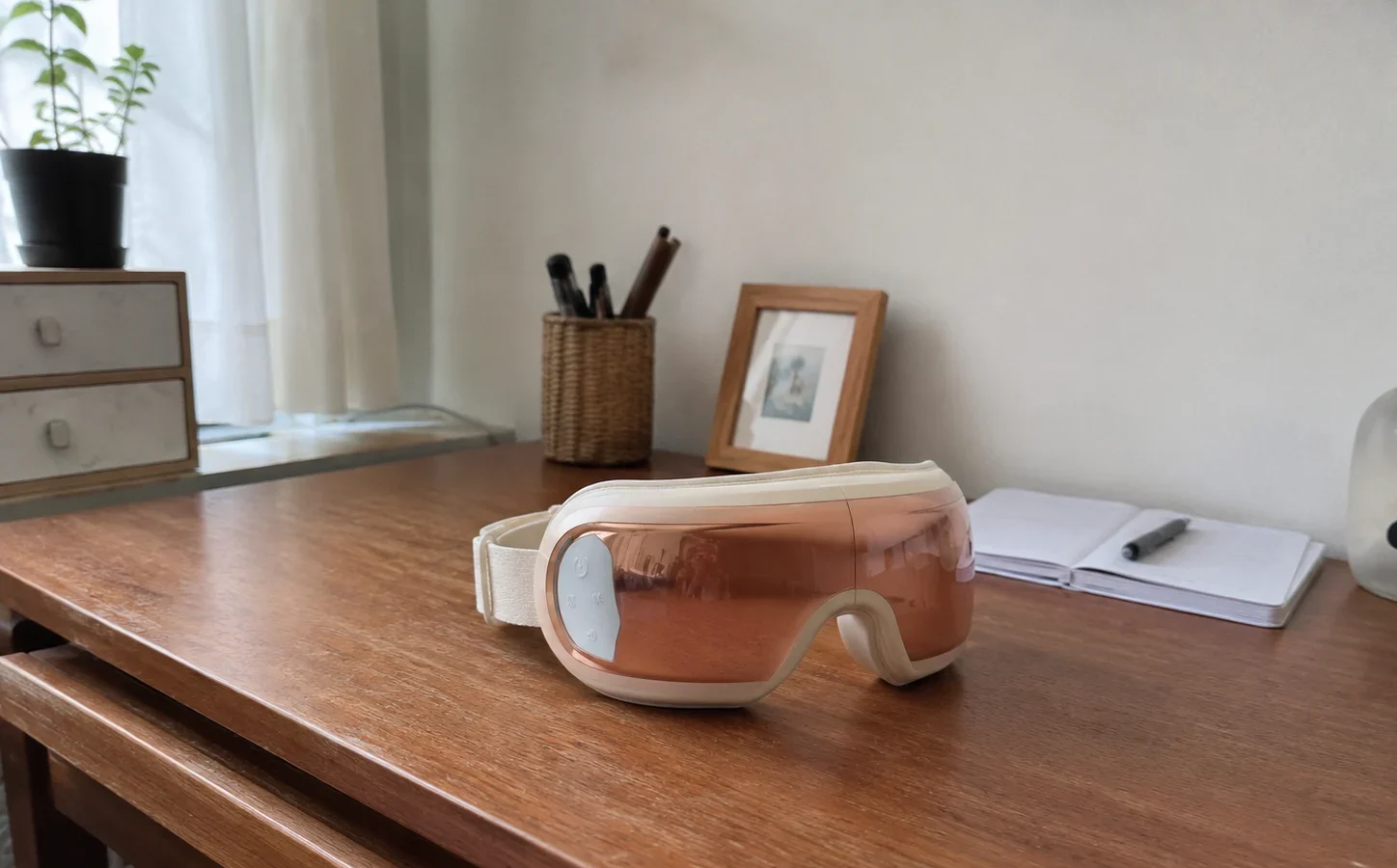 Recensione Renpho Eyeris 3 Rosé: il massaggio oculare che ti farà rilassare completamente