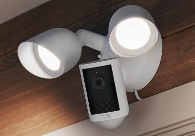 Le nuove telecamere Spotlight e Floodlight di Ring raggiungono una risoluzione 2K straordinaria