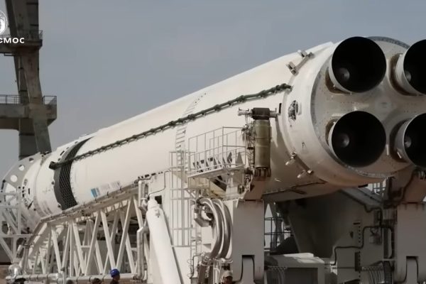 Roscosmos lancia il razzo spaziale Soyuz-5 per una storica missione di test suborbitale