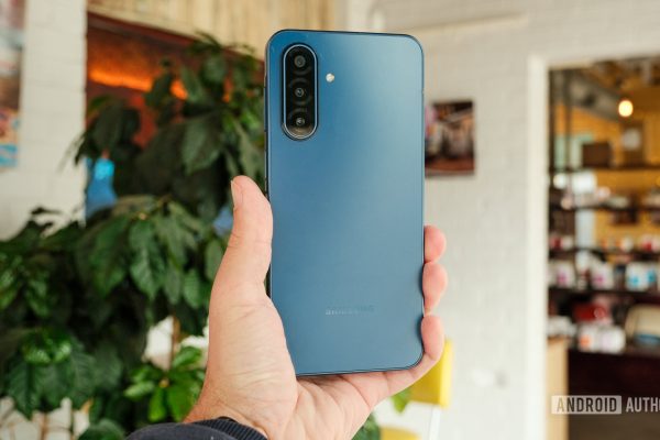 Recensione del Samsung Galaxy A17 5G: Un buon smartphone, ma solo per poco!