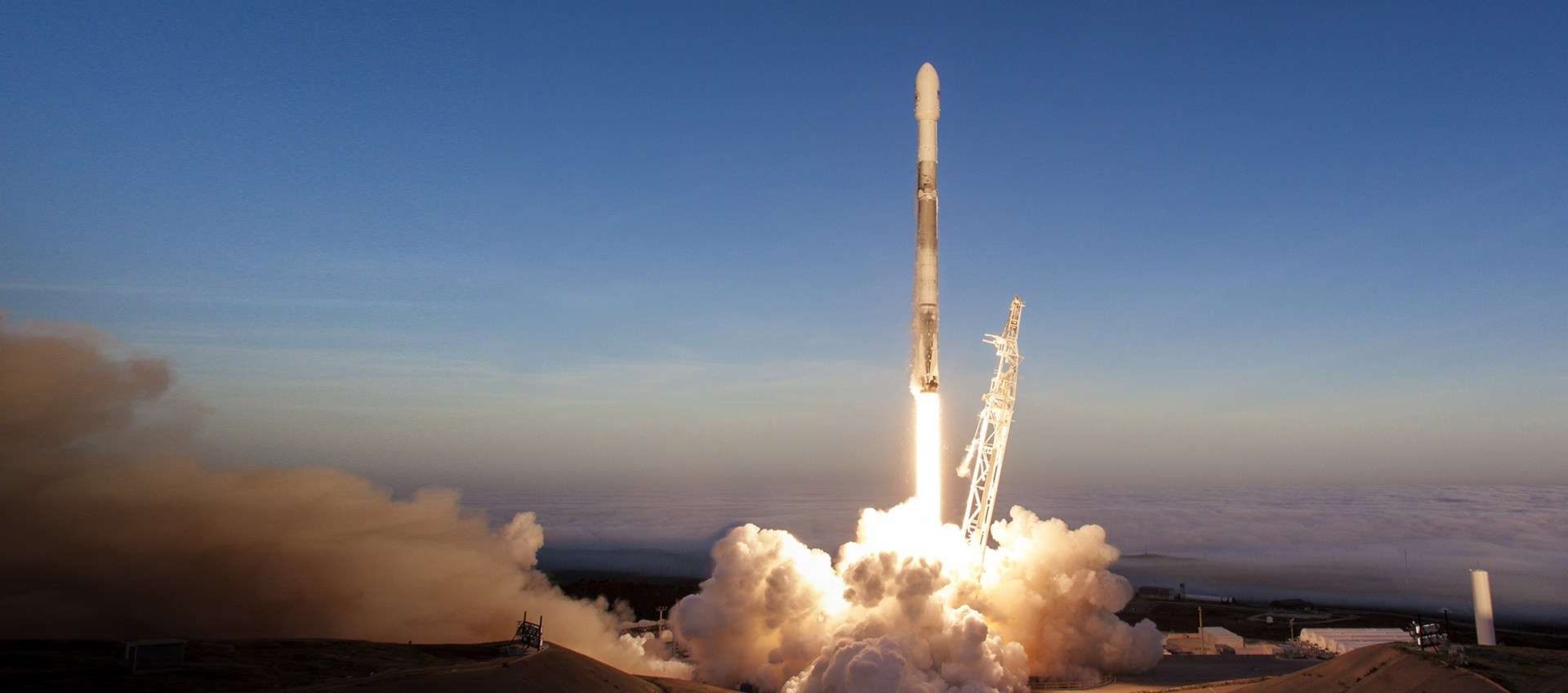 Un razzo Falcon 9 si prepara a impattare la Luna il 5 agosto