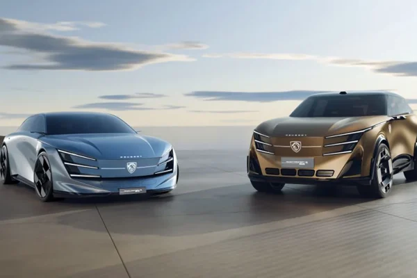 Stellantis punta su Wuhan: Peugeot e Jeep elettriche “Made in China” per il mercato globale