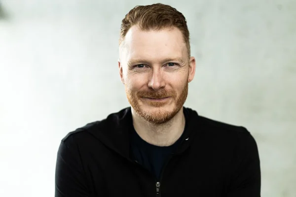 Khosla Ventures investe $10 milioni su Ian Crosby dopo il fallimento della sua prima startup, Bench