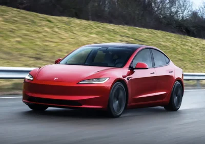 Tesla lancia la Model 3 a un incredibile prezzo di 25.000 euro!