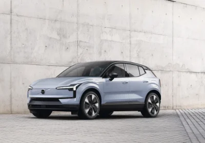 Volvo anticipa un nuovo EV accessibile per sostituire l’EX30 dismesso