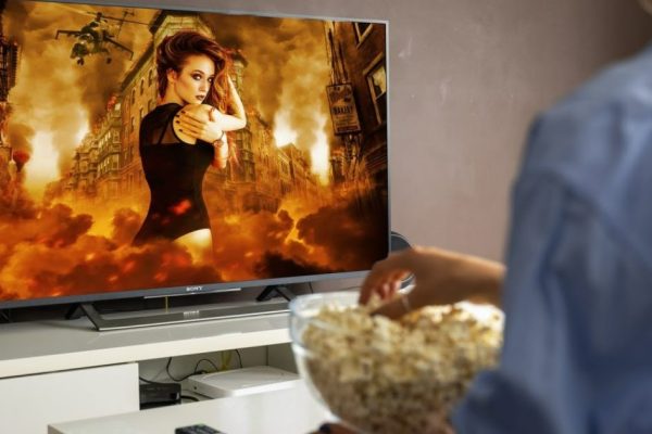 Guida pratica per visualizzare le cartelle video del PC sulla TV senza errori di formato