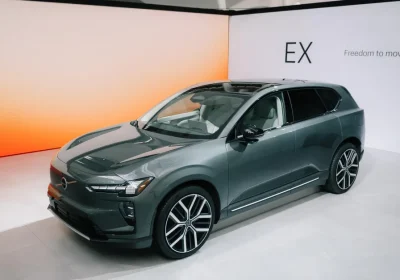 Gemini utilizzerà le telecamere esterne di Volvo per decifrare i segnali stradali di sosta