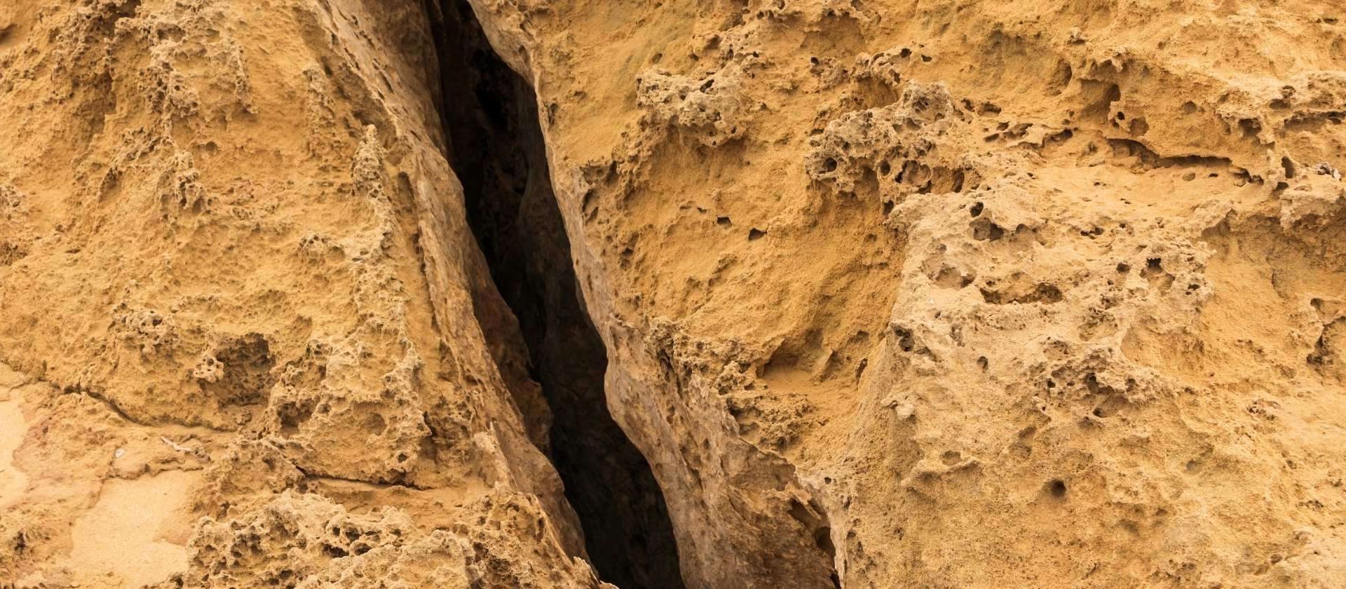 L’Africa si Separa: La Nascita di un Nuovo Oceano