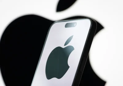 Apple concorda per 250 milioni per risolvere la controversia sulle funzionalità AI di Siri