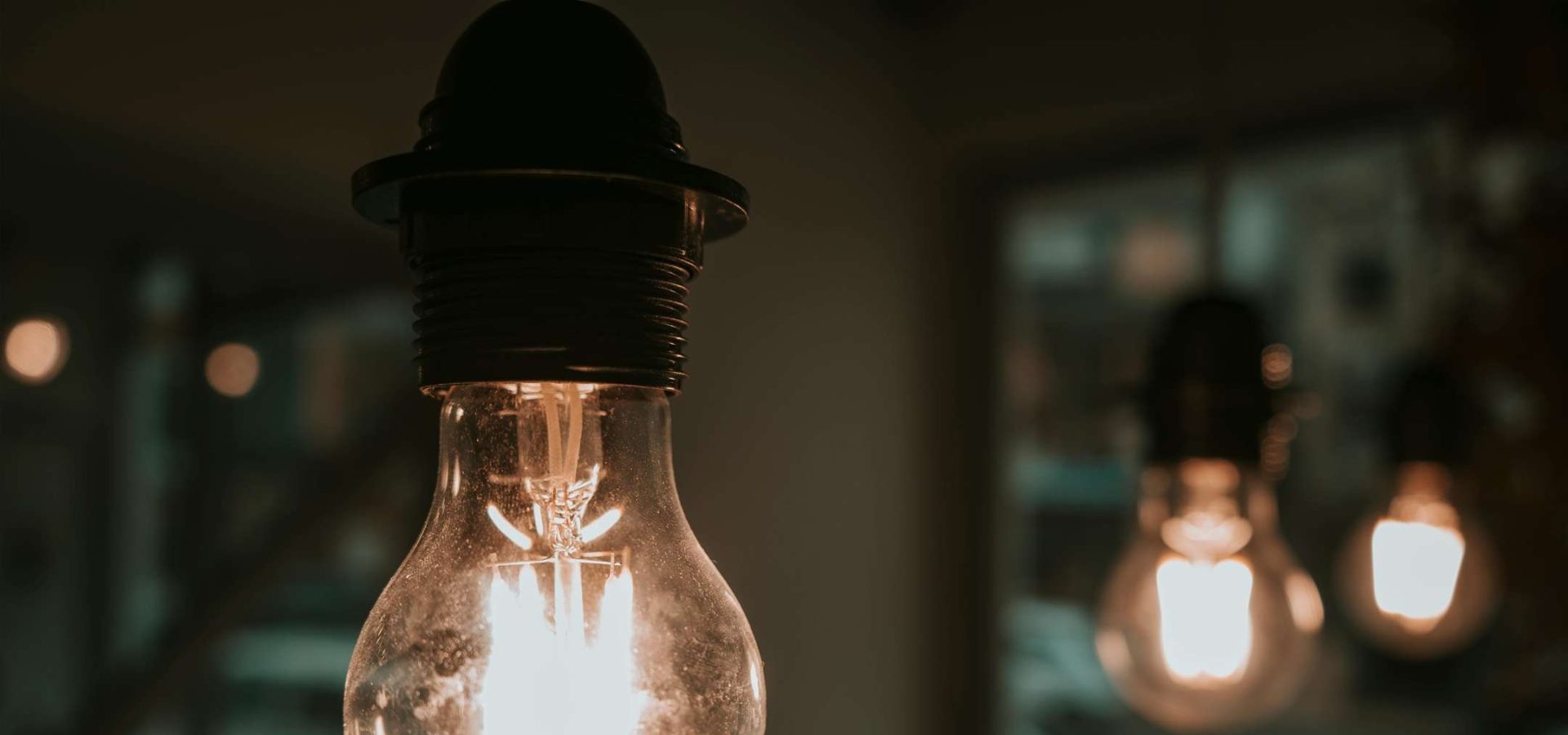 Bloccare il prezzo di luce e gas e risparmiare davvero