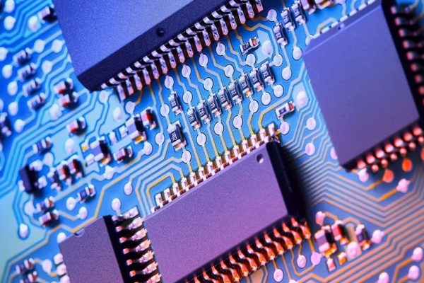 Chip AI: NVIDIA mantiene la leadership tra i colossi del cloud