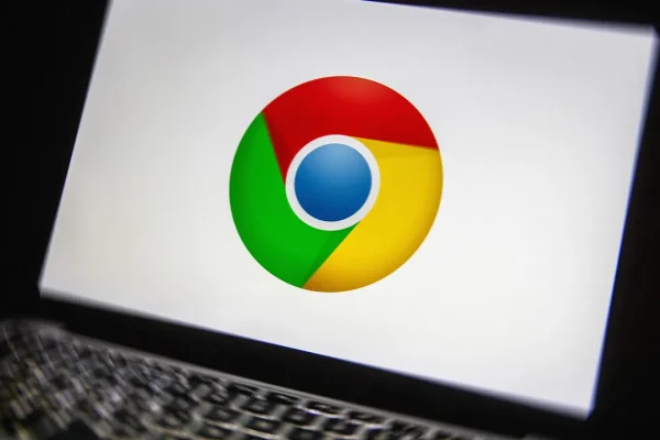 Chrome scarica silenziosamente un modello AI da 4 GB sui nostri dispositivi!