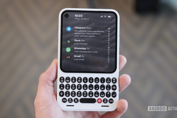 Il Clicks Communicator verrà lanciato con Android 17