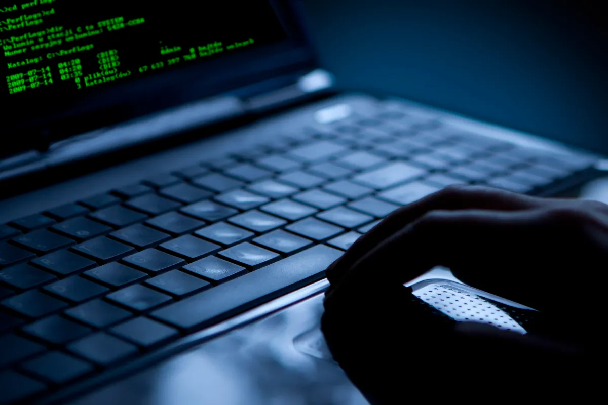 Hacker attaccano vittime già compromesse da altri hacker