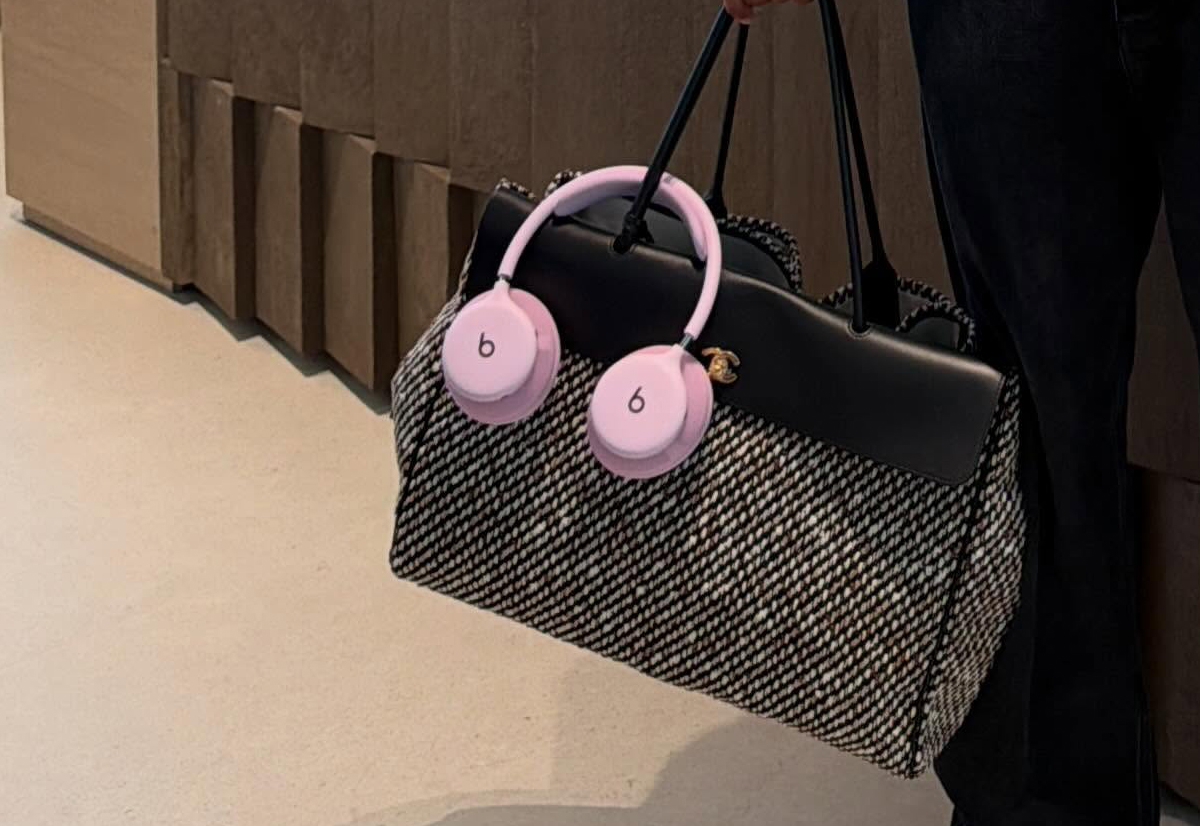 Lamine Yamal e le nuove cuffie over-ear Beats: Stile e Comfort al Top
