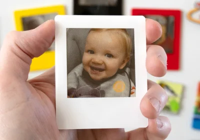 Polaroid digitali: il modo geniale per decorare il tuo frigo con ricordi indimenticabili