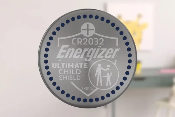 Energizer presenta la batteria anti-ingestione per bambini: scopri il suo funzionamento innovativo