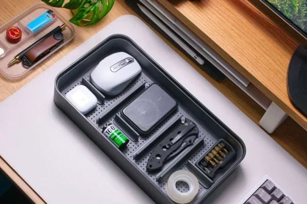 Orbitkey presenta il rivoluzionario Organizer da Scrivania Grid personalizzabile