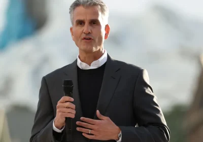 La battaglia contro Trump: la prova decisiva per il nuovo CEO di Disney