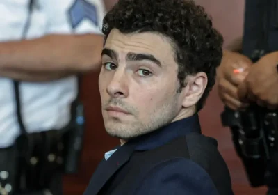 I sostenitori di Luigi Mangione tornano in tribunale, questa volta con accrediti per la stampa