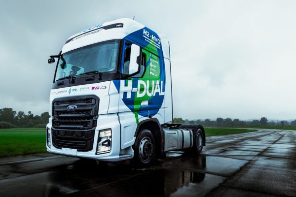 H-Dual: Sintesi di Diesel e Idrogeno per Emissioni Ridotte nei Veicoli Pesanti