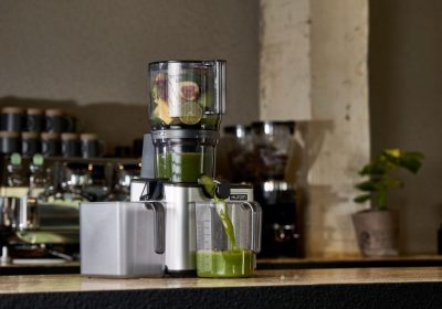 Hurom CP50: Succhi Freschi e Professionali con un Semplice Pulsante