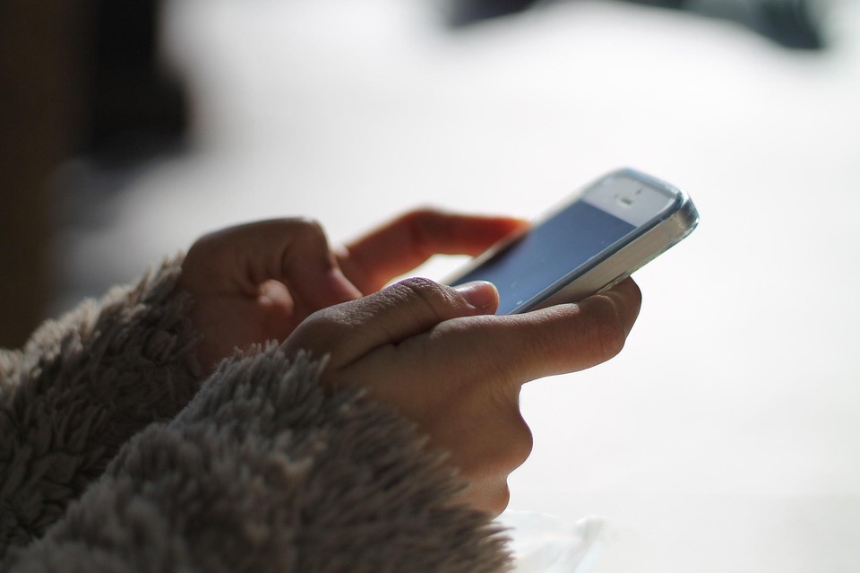 WhatsApp introduce i messaggi che si cancellano dopo la lettura