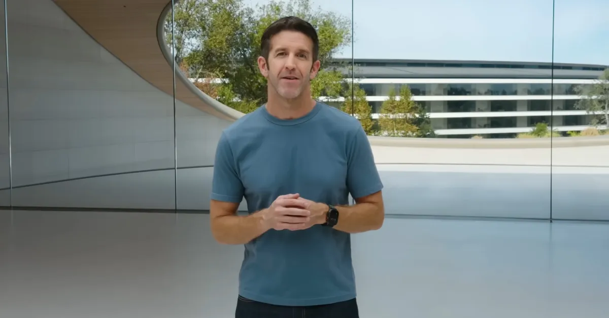 John Ternus annuncia una “straordinaria roadmap” durante la call sugli utili di Apple nel secondo trimestre