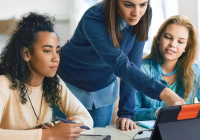 Ecco perché è fondamentale seguire Logitech e aggiungere porte USB aggiuntive alle custodie tastiera per iPad