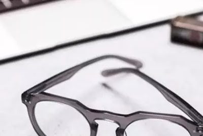Guida pratica agli occhiali anti luce blu e i miti sul loro utilizzo