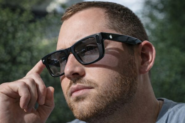 Controlla gli occhiali Apple con due fotocamere e gesti delle mani!