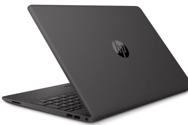 HP 250 G9 in offerta a 679€