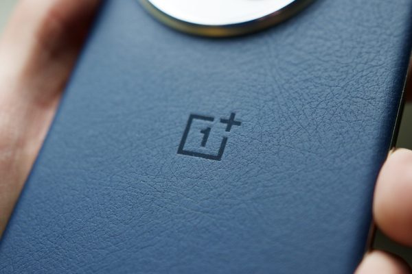Stai aspettando l’aggiornamento di OxygenOS? OnePlus ha messo in pausa le novità!